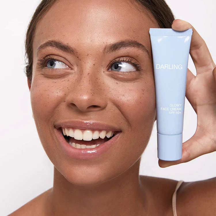 DARLING - GLOWY FACE CREAM SPF 50+