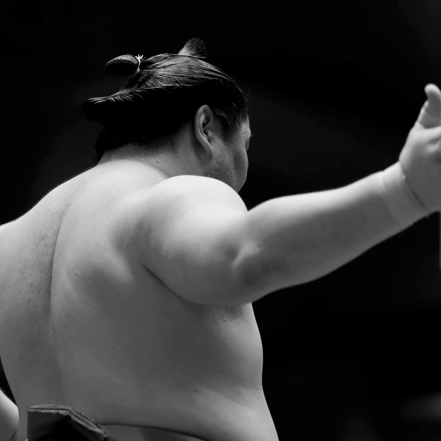 J SCENT - SUMO WRESTLER